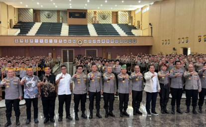 kapolda-riau-saat-kuliah-umum.jpg