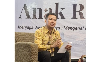 penulis-buku-alit.jpg