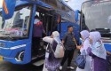 4.853-Jemaah-Calon-Haji-Asal-Riau-Mulai-Diberangkatkan.jpg