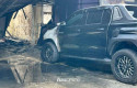 Api-Mengamuk-di-Asrama-Polisi-Pekanbaru-4-Mobil-Mewah-dan-Dua-Moge-Terbakar.jpg