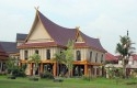 Arsitektur-Rumah-Melayu.jpg