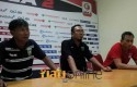 Asisten-Pelatih-PSPS-Riau-Marwal-Iskandar.jpg