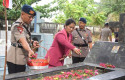 Brimob-ziarah-makam.jpg