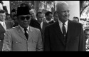 Bung-Karno-bersama-Presiden-AS-Eseinhower.jpg