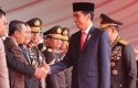 Bupati-Siak-Salaman-dengan-Jokowi.jpg