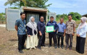 DKP-Riau-Serahkan-Bantuan-Bibit-Ikan-ke-Kabupaten-Kampar.jpg