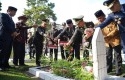 Danrem-ziarah-makam-pahlawan.jpg