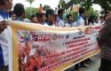 Demo-buruh-di-dprd.jpg