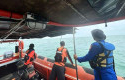 Diduga-Jatuh-ke-Laut-Tim-SAR-Lanjutkan-Pencarian-ABK-KM-Makmur-Jaya-89.jpg