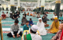 Dua-bocah-masuk-islam-di-annur.jpg
