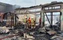 Empat-Kios-dan-Rumah-di-Jalan-Pepaya-Hangus-Terbakar.jpg