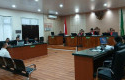 Hakim-Vonis-Risnandar-Mahiwa-Eks-Pj-Wali-Kota-Pekanbaru-56-Tahun-Penjara.jpg