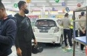 Honda-Jazz-seruduk-indomaret.jpg