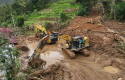 Jalan-tertutup-longsor-di-sumbar.jpg