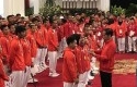 Jokowi-beri-bonus-ke-atlet-Asian-Games.jpg