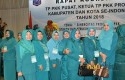 KETUA-TP-PKK-Kabupaten-Kampar-Nuraini-Azis-bersama-pengurus-lainnya.jpg