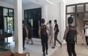 KPK-geledah-kantor-bupati-kuansing3.jpg