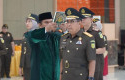 Kajati-Sutikno-Resmi-Lantik-Wakajati-Asisten-dan-Lima-Kajari-di-Riau.jpg