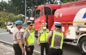 Kapolda-Riau-dan-Dirlantas-Turun-ke-Jalan-Pastikan-Arus-Lalu-Lintas-Pekanbaru-Lancar.jpg