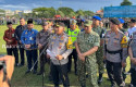 Kapolda-Riau-usai-pimpin-apel-ops-lilin.jpg