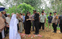 Kapolres-usai-pimpin-pemakaman-aiptu-apendra.jpg