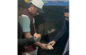 Kasat-Resnarkoba-mengamankan-narkotika.jpg
