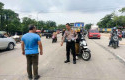 Maksa-Mendahului-Kendaraan-Lain-Truk-Tabrak-Remaja-Pengendara-Motor-Hingga-Tewas.jpg