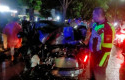 Mobil-tabrak-pohon-di-sudirman3.jpg