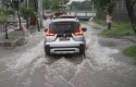 Mobil-terobos-banjir.jpg