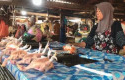 Pedagang-ayam-di-cik-puan2.jpg