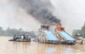 Penertiban-PETI-Cerenti-Picu-Kemarahan-Warga-dan-Rusak-Mobil-Kapolres-Kuansing.jpg