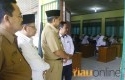 Plt-Bupati-Siak-Alfedri-tinjau-UNBK-2018.jpg
