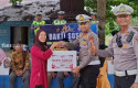 Polda-Riau-salurkan-bansos2.jpg