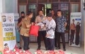 Polda-Riau-salurkan-sembako-untuk-guru-honorer.jpg
