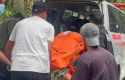 Polisi-Selidiki-Penyebab-Pria-di-Pelalawan-Ditemukan-Tewas-Membusuk-di-Kebun-Sawit.jpg