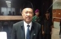 Rektor-UNJ-Komarudin.jpg