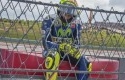 Rossi-Termenung-Usai-Jatuh-di-Assen.jpg