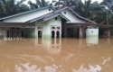 Rumah-warga-di-desa-buluh-cina-banjir.jpg