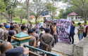 THM-di-Siak-Dinilai-Langgar-Perda-Kasatpol-PP-Dituntut-Mundur.jpg