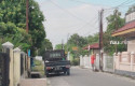 Tiang-kabel-fiber-optik-di-jalan-selamat.jpg