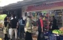 Toko-oleh-oleh-di-pasar-bawah.jpg