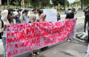 demo-Mahasiswa-di-kejati-riau4.jpg