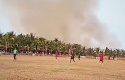 karhutla-dekat-lapangan-sepak-bola.jpg