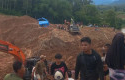 lokasi-longsor-di-tambang-sijunjuang.jpg