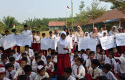 siswa-tulis-surat-untuk-prabowo.jpg