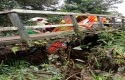 truk-bawa-sembako-terperosok.jpg